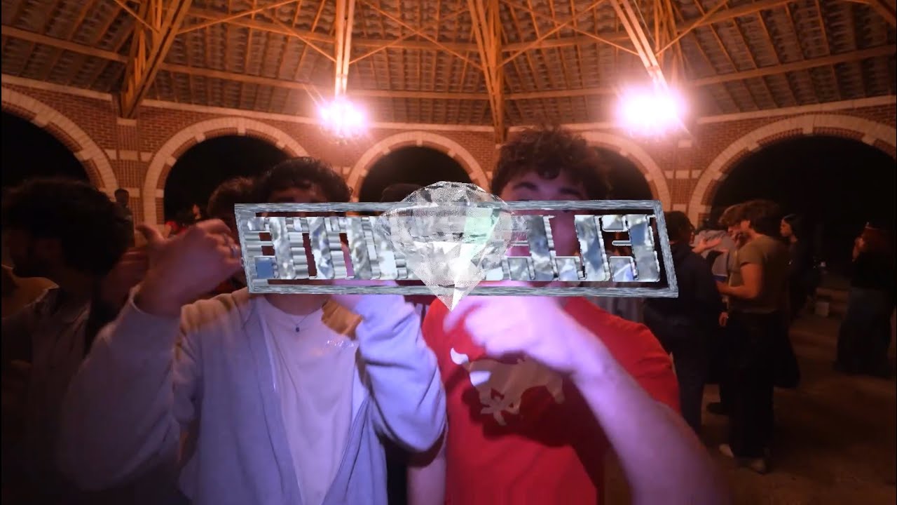 ELEGANTE & killisiah - airbnb (Visualizer) (Prod. by ELEGANTE)