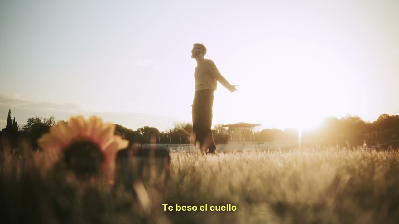 Dani Senay - Aqui y Ahora (Visualizer)