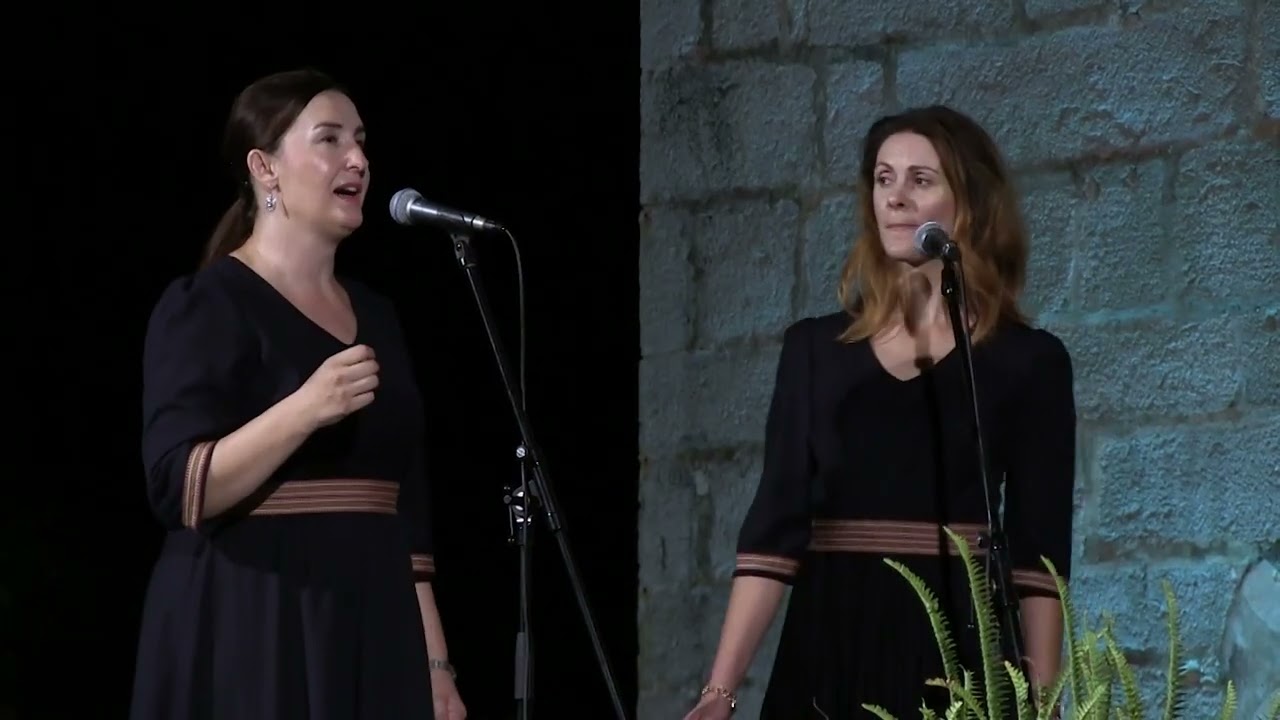 Ženska klapa Arija   Zemlja