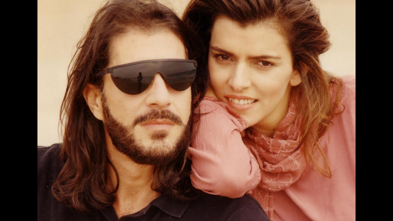 Λίτσα Γιαγκούση - Κλαίει (σαν τη Λεϊλά)  του Γιάννη Καραλή