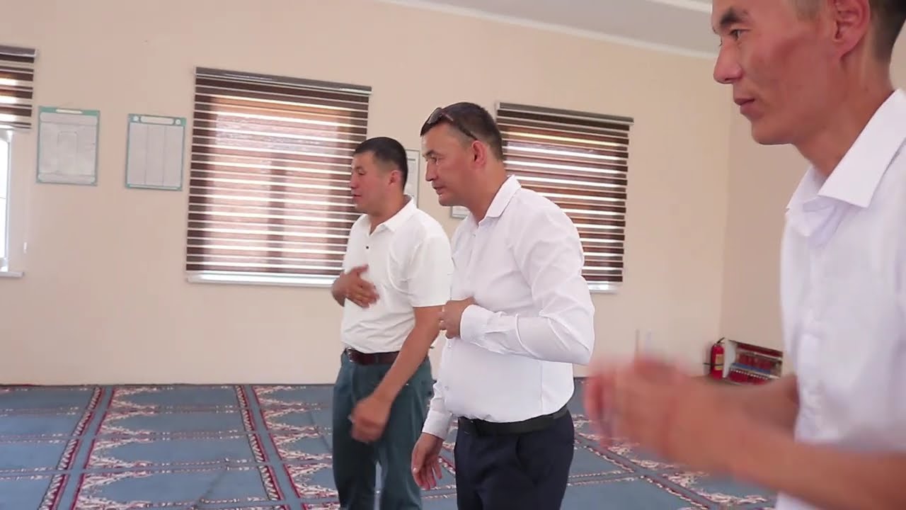 Bozataw rayoni 8 sanli mektep 20 jilliq ushrasiw keshesi