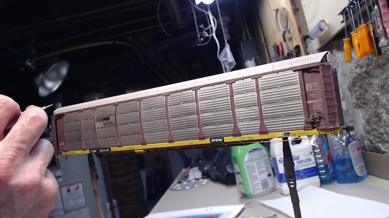 Auto Rack Weathering and Detailing