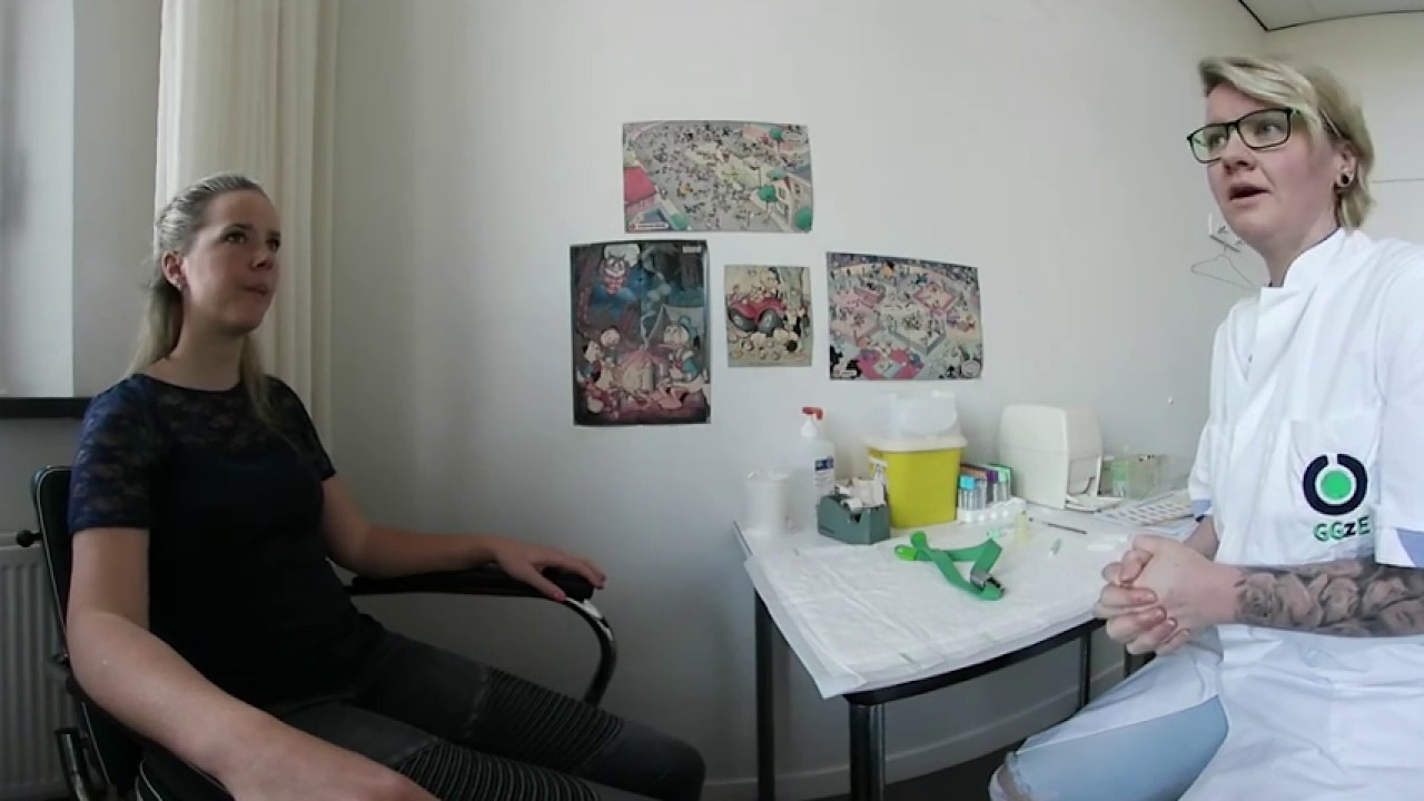 Prikangst - Deel 5 (bloed prikken) / Needle Phobia - part 5 (taking blood )