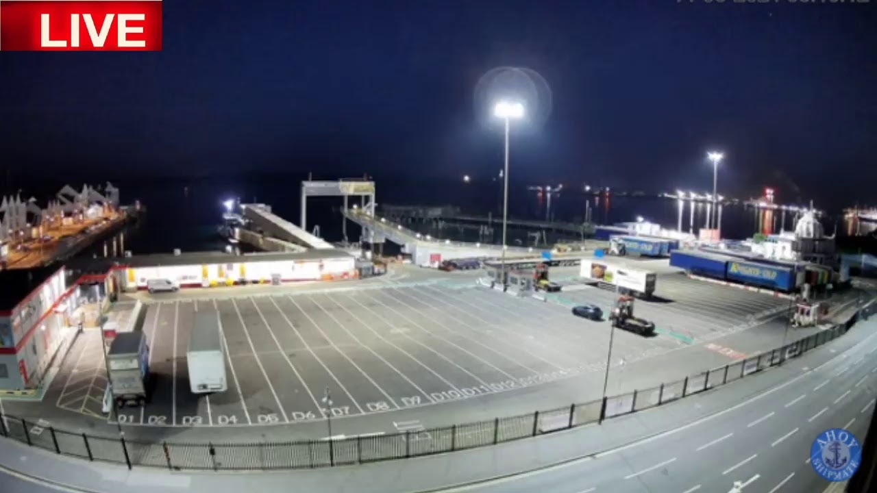 Ferry Cam - Southampton to Cowes UK Red Funnel Ferry (Live Camera 24/7 4K) VTS