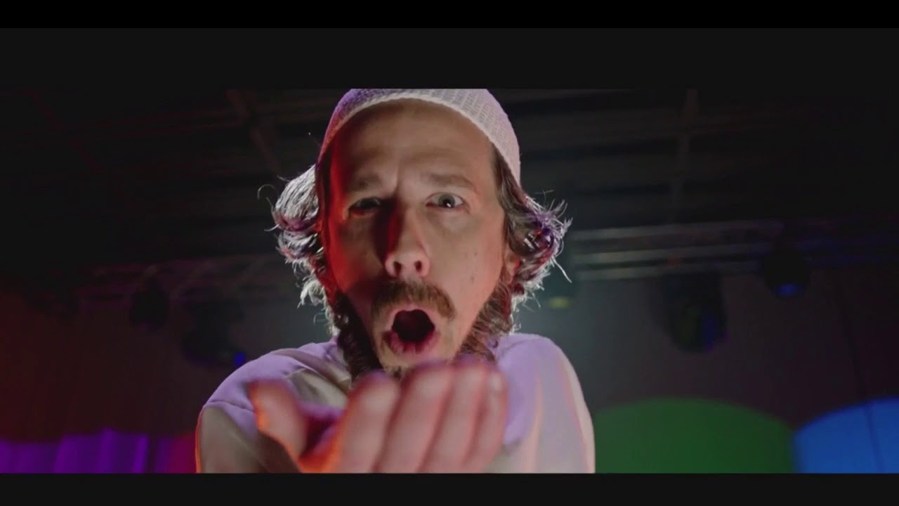 Grotesco Flyktingkrisen - en musikal - Trampa inte på mina tår