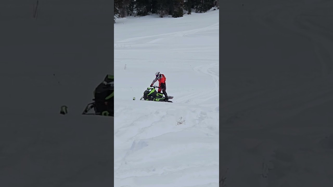 Trying out the wheelie machine, the catalyst 858. #858 #arcticcat #catalyst #snowmobile