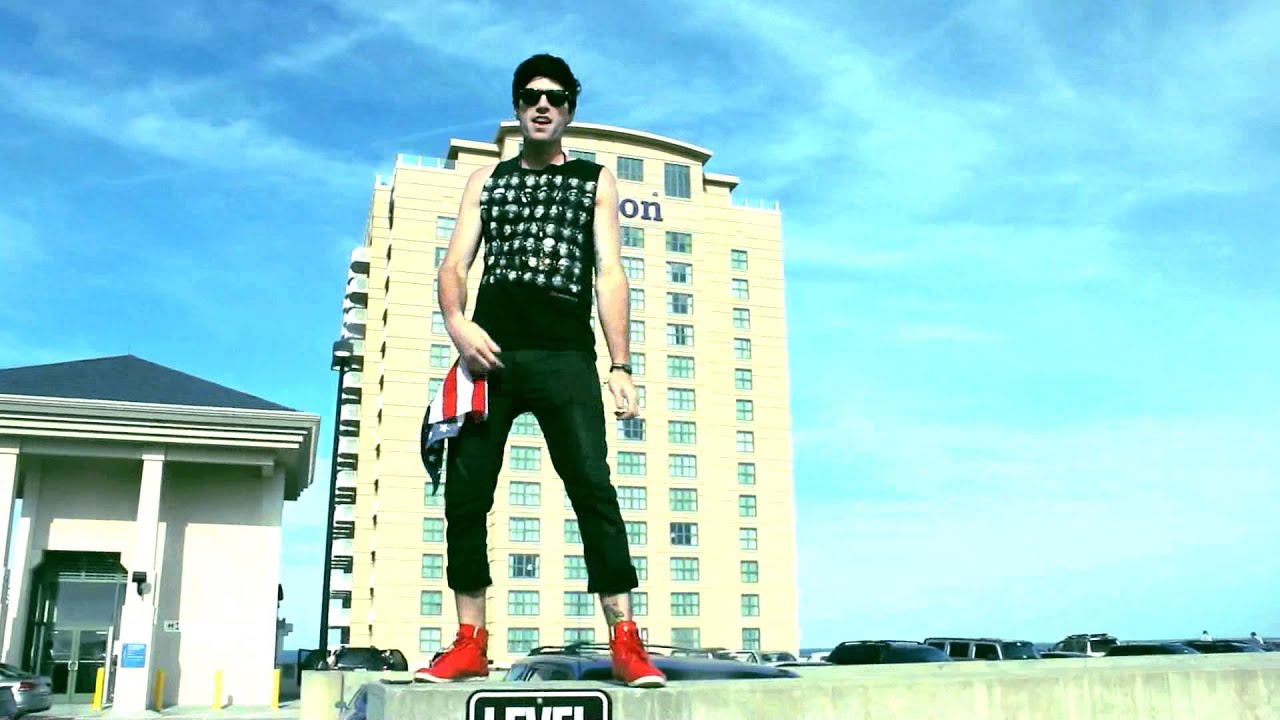 MIKEALIS - iggy azalea MY WORLD REMIX (OFFICIAL VIDEO HQ)