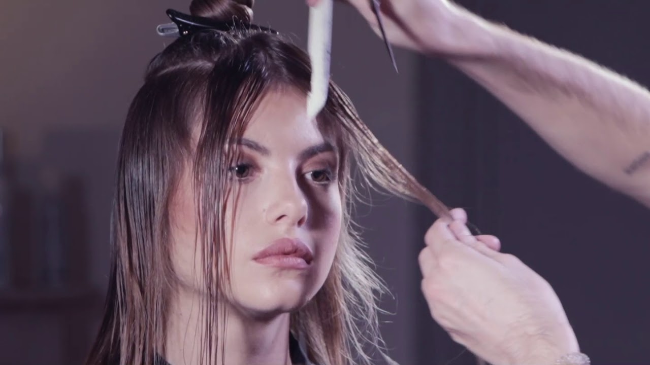 Long Bob Haircut Tutorial! - Come realizzare uno dei tagli più di #tendenza per la Primavera 2019 -