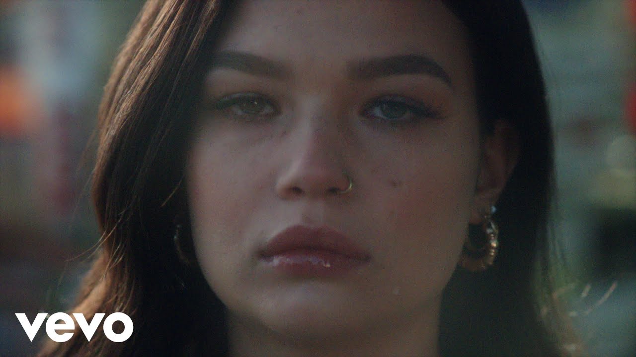 Lola Young - Blind Love (Official Video)
