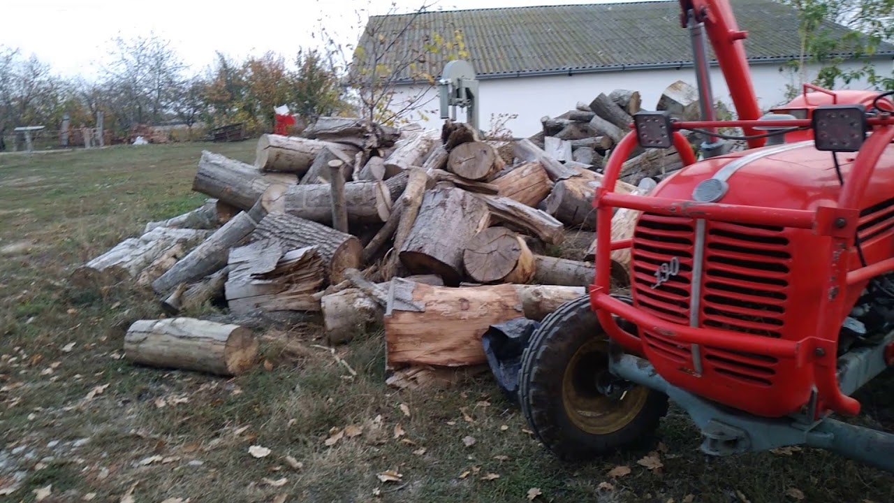 Fahasítás steyr  288 as traktorral