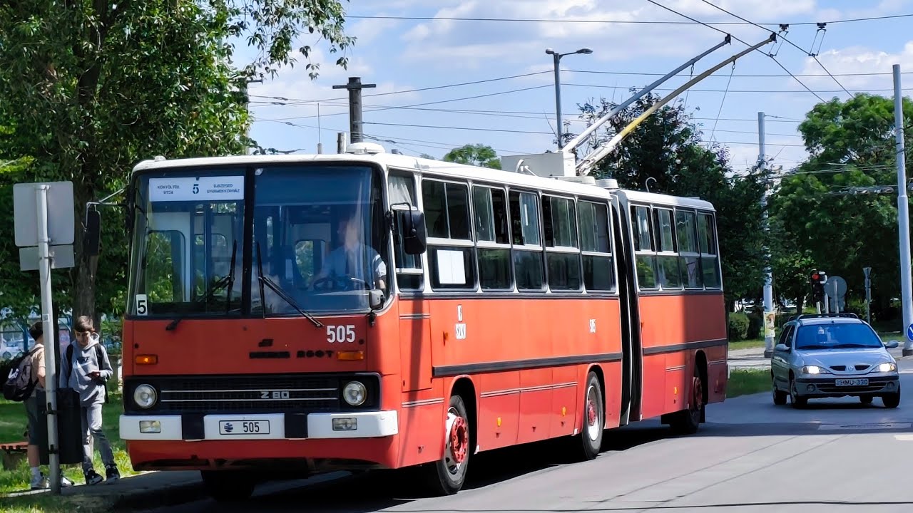 Szegedi Ziu 9 és az Ikarus 280T az 5ös vonalon
