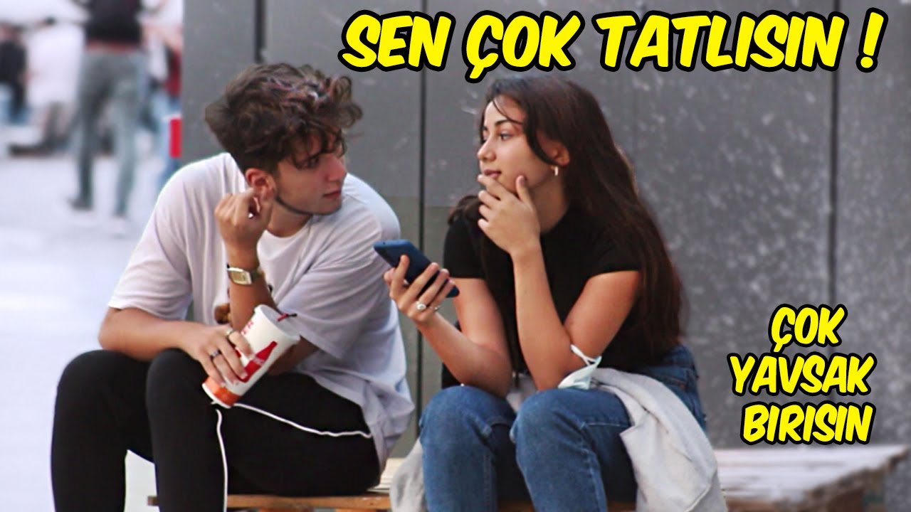 YANIMA ÇOK SEMPATİK BİRİ GELDİ - ARKADAN DEDİKODU YAPMA ŞAKASI