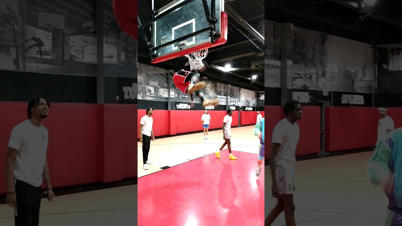 Anthony Hamilton Jr Dunks