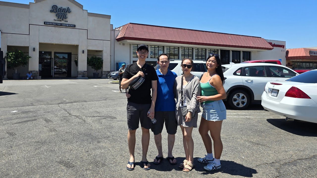 Bay Lufhansa từ Stuttgart- Los Angeles 07/2025