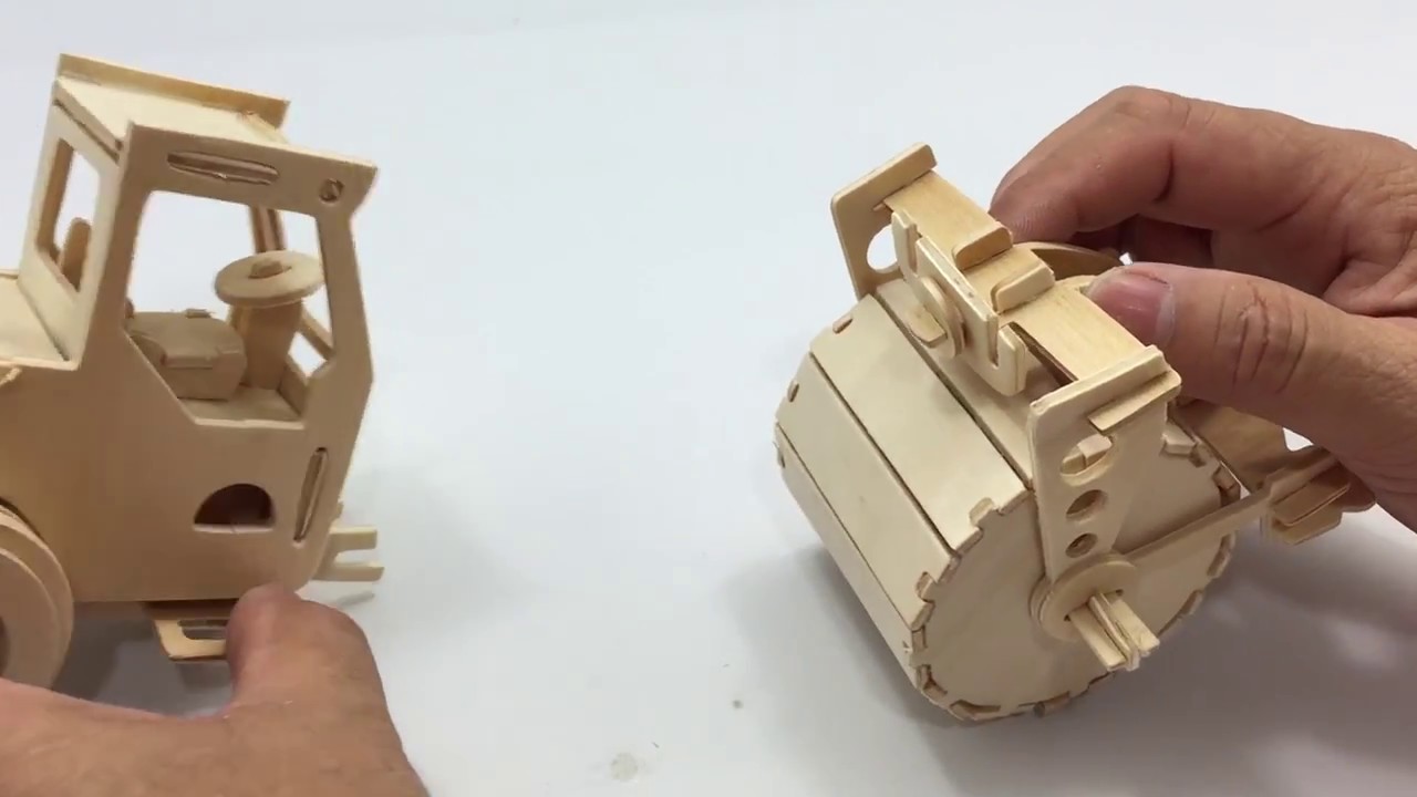 DIY Miniature Road Roller ~ 3D Woodcraft Construction Kit