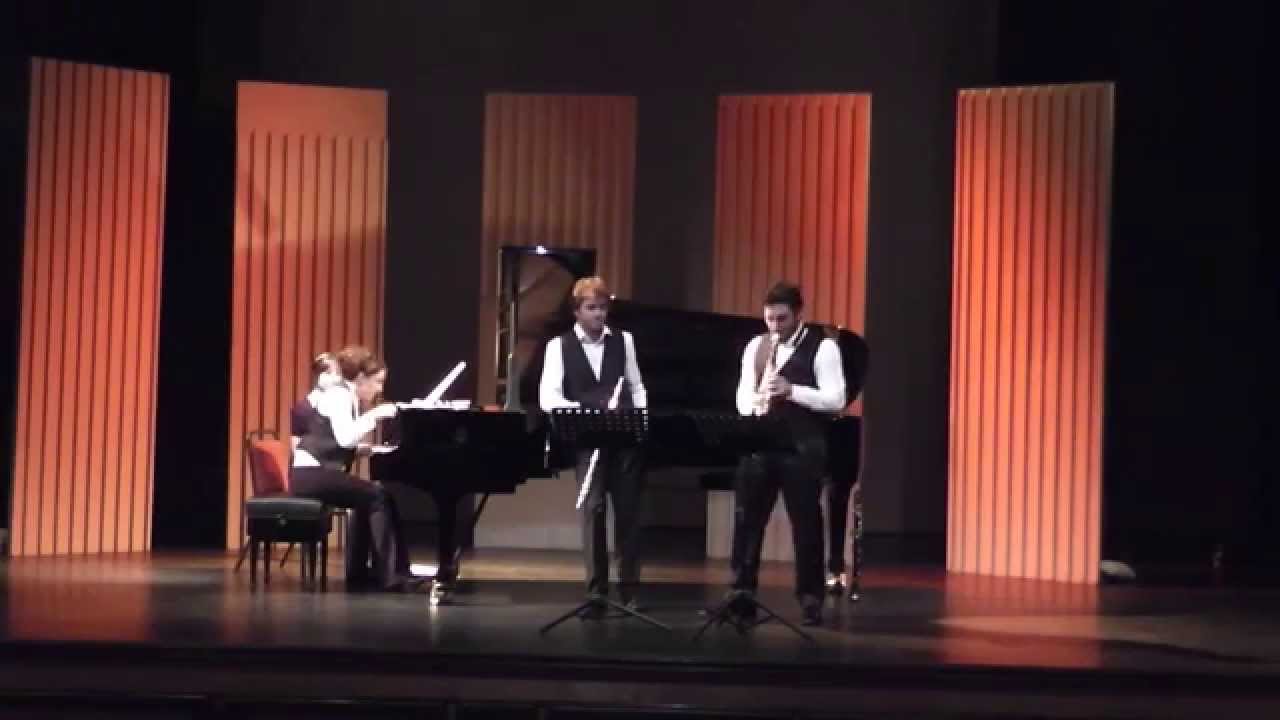 Malcolm Arnold, Grand Fantasia - TRIO TARANTALLEGRA