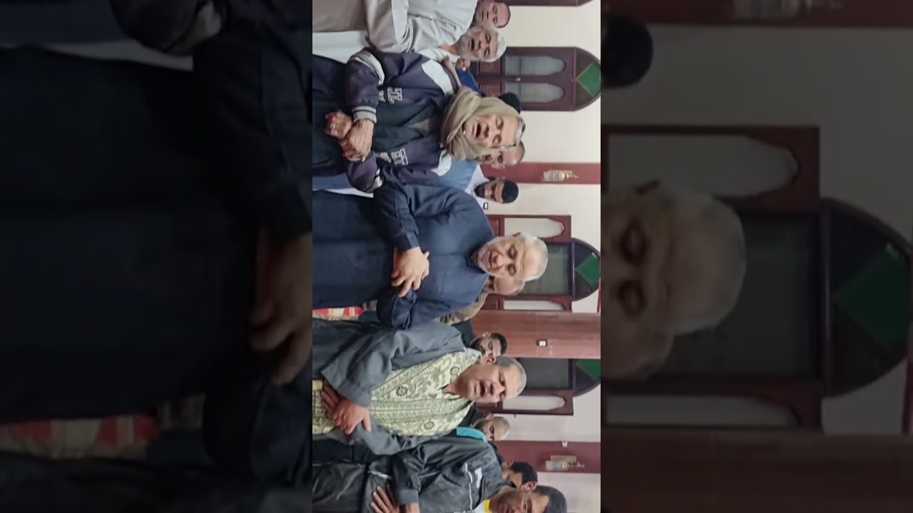 الشيخ محمد محفوظ من صلاه التراويح بمسجد الرحمة 