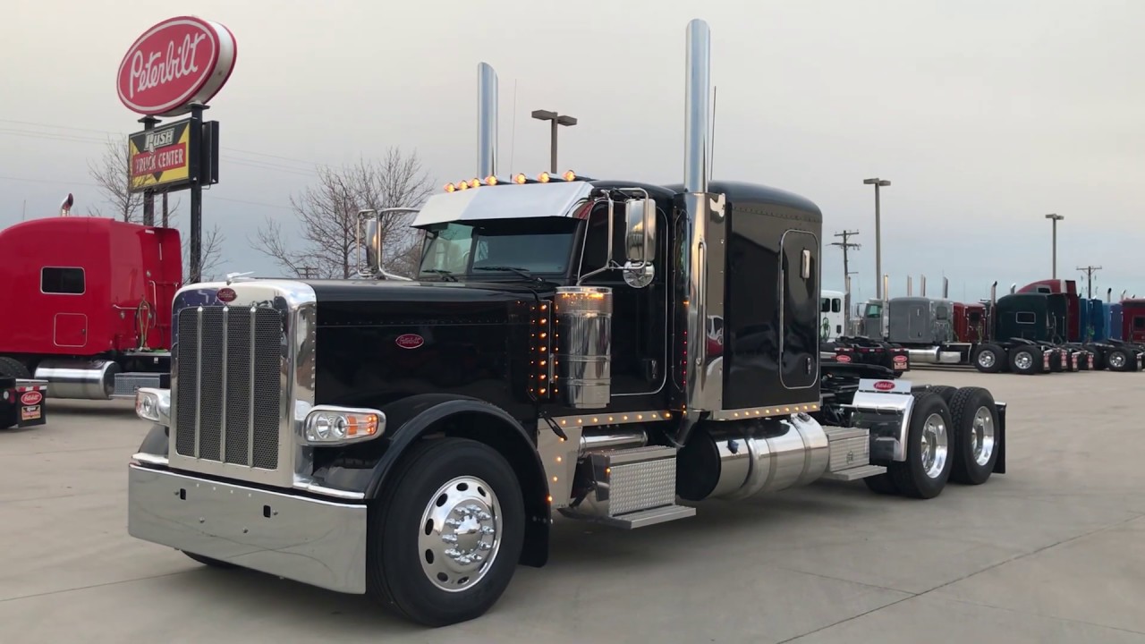 2019 Peterbilt 389 - Classic Black! (Sexy)