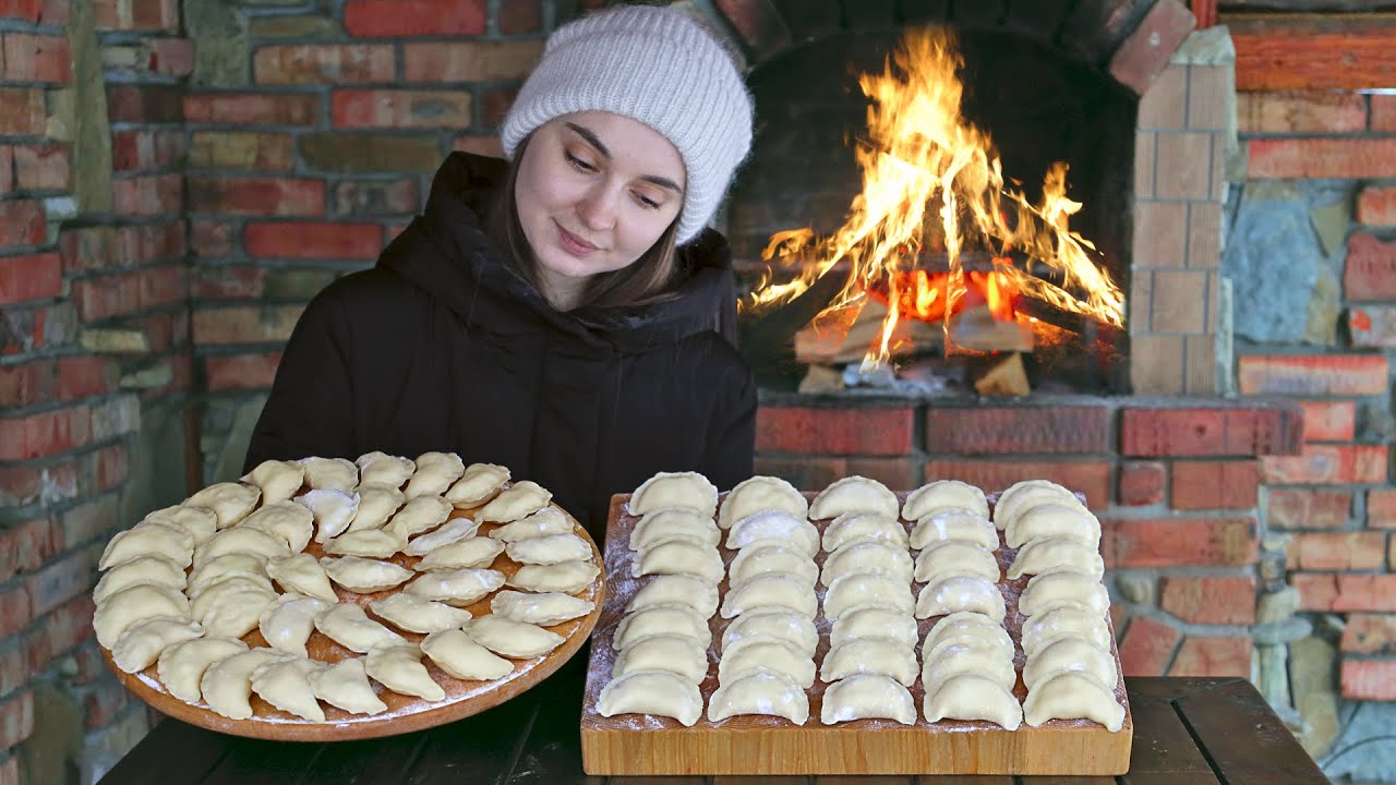 Traditional Ukrainian dumplings with potatoes! Varenyki