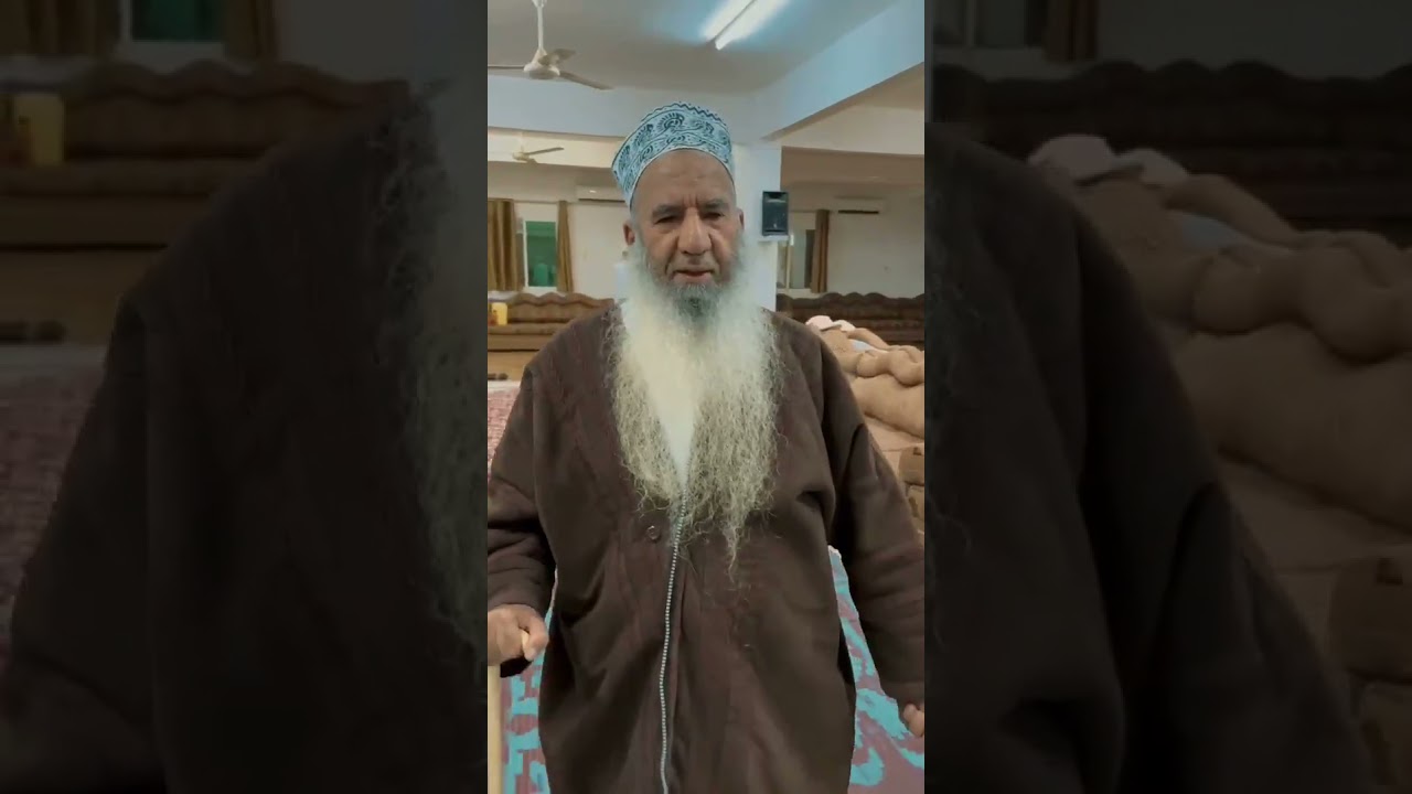 الشيخ حمود الصوافي ينشد أبيات للإمام الشافعي