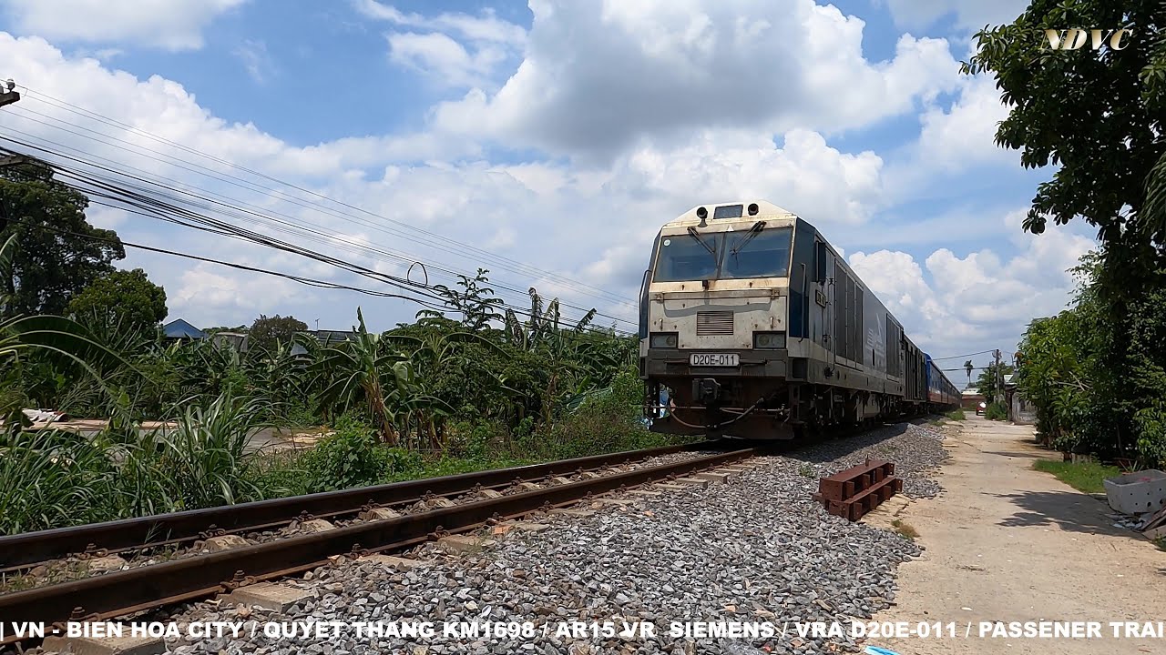 ✅ NHỮNG CHUYẾN TÀU MÙA HÈ HOA PHƯỢNG ĐỎ QUA TP. BIÊN HÒA (04/6/2023) #vietnamrailway