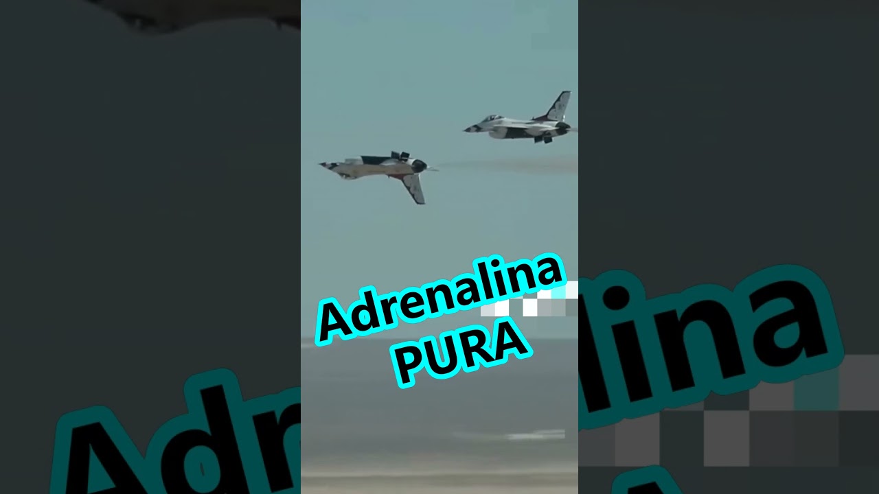 Aerei Militari CACCIA acrobazie a TESTA in giù sospesi tra le NUVOLE
