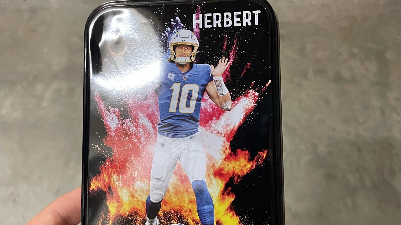 2023 Walmart &ldquo;MJ Holding&rdquo; Football Tins - What&rsquo;s inside?  2 Optic &ldquo;Star&rdquo; Parallels? 😁