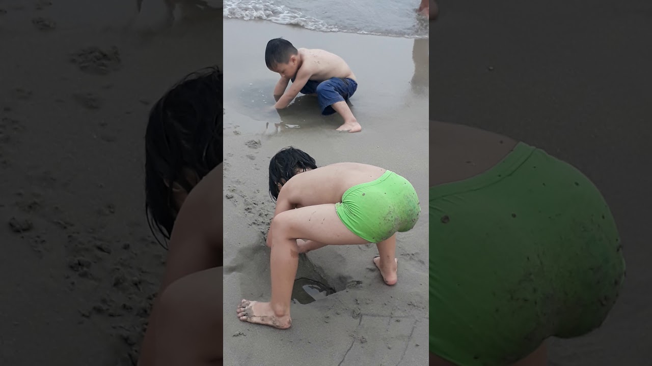 Su m&iacute;c tắm biển mỷ kh&ecirc; quangai