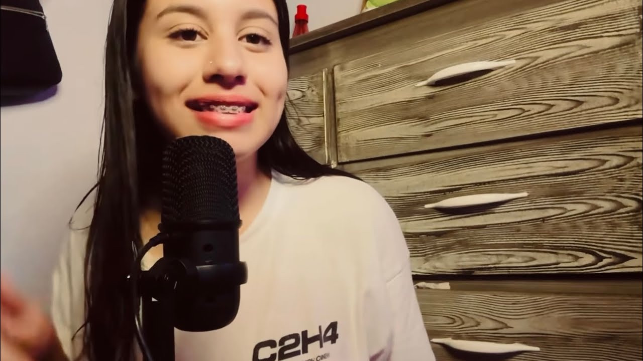 ASMR español Maquillaje en soft spoken