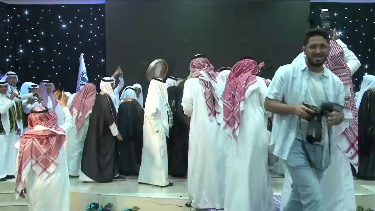 حفل تخرج الصف الثالث المتوسط منارات الدمام
