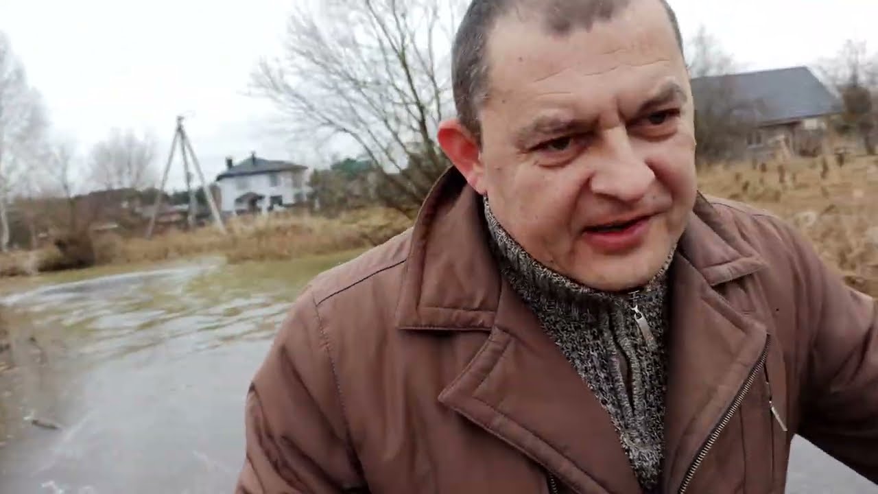 На КОНЬКАХ по первому льду 25.12.2025
