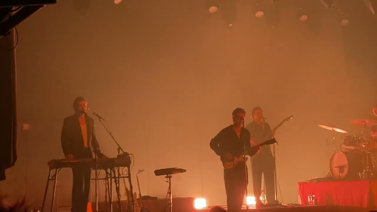 J. Bernardt - Contigo - Live at the Melkweg 2024