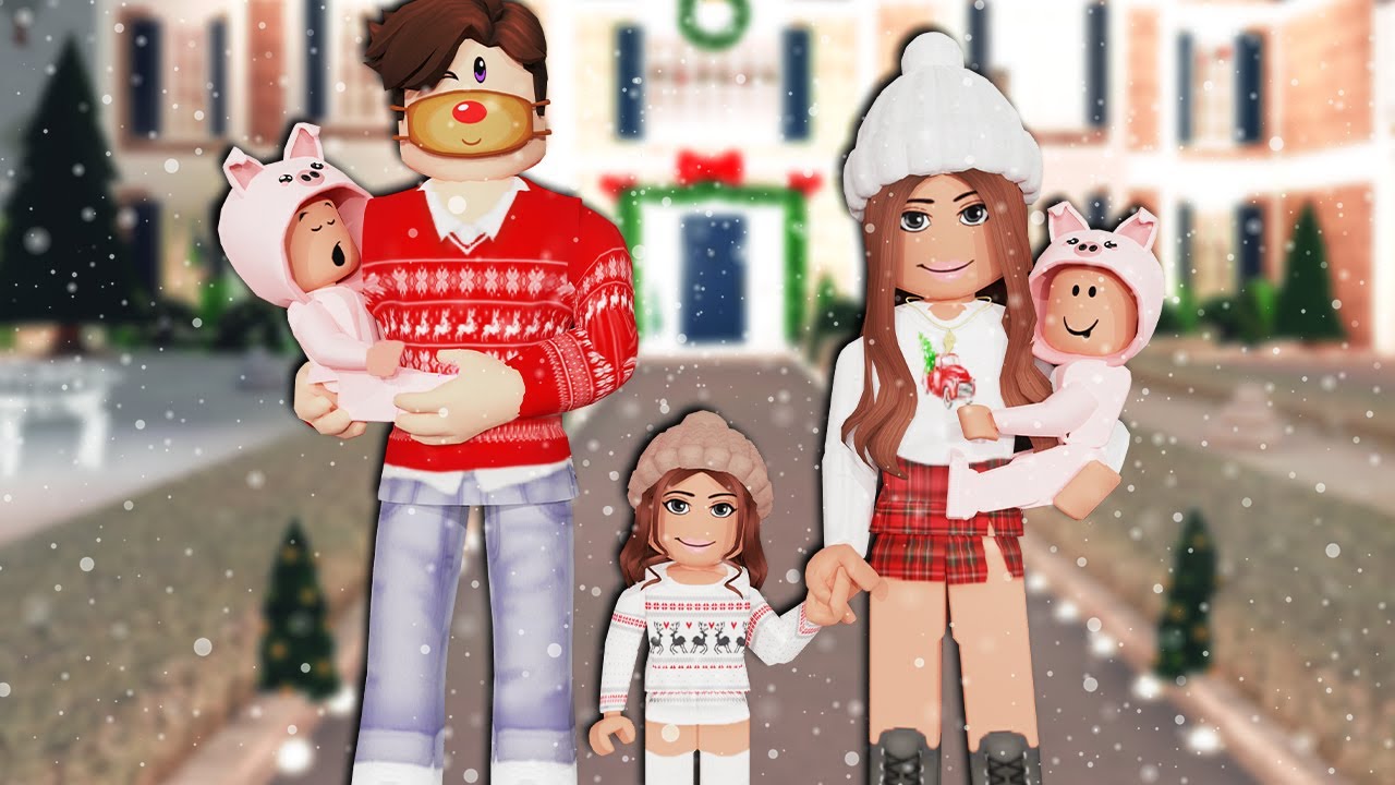 DECORATING OUR FAMILY HOME FOR CHRISTMAS | Bloxburg Family Roleplay