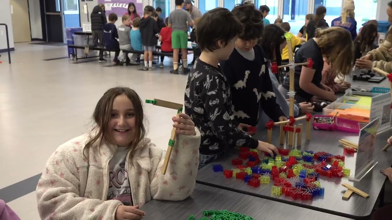 Farallone View Día de Lawrence Hall