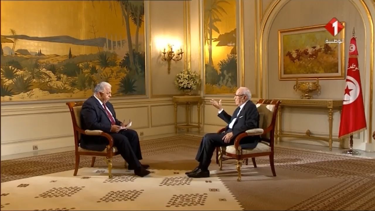 حوار رئيس الجمهورية الباجي قايد السبسي في برنامج نأتيك بالأخبار مع سفيان بن فرحات