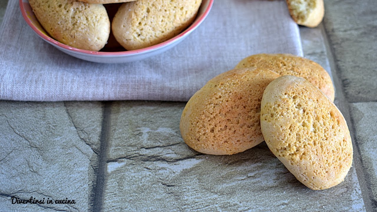 Biscotti al latte con ammoniaca | Divertirsi in cucina