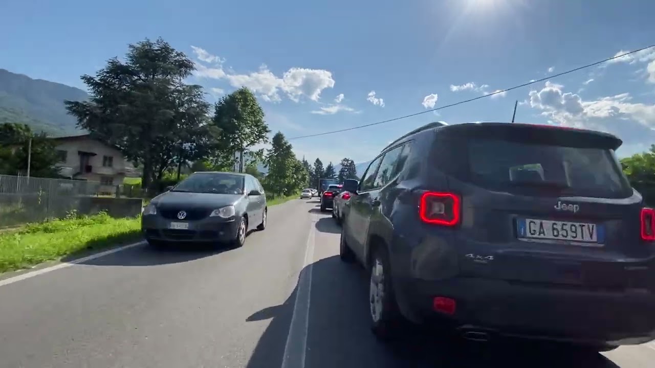 E' TUTTA COLPA DEI CICLISTI ! Supero la colonna ferma e bloccata per incidente 1a PARTE