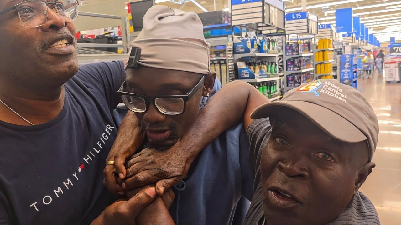 Приставания к незнакомцам в Walmart!