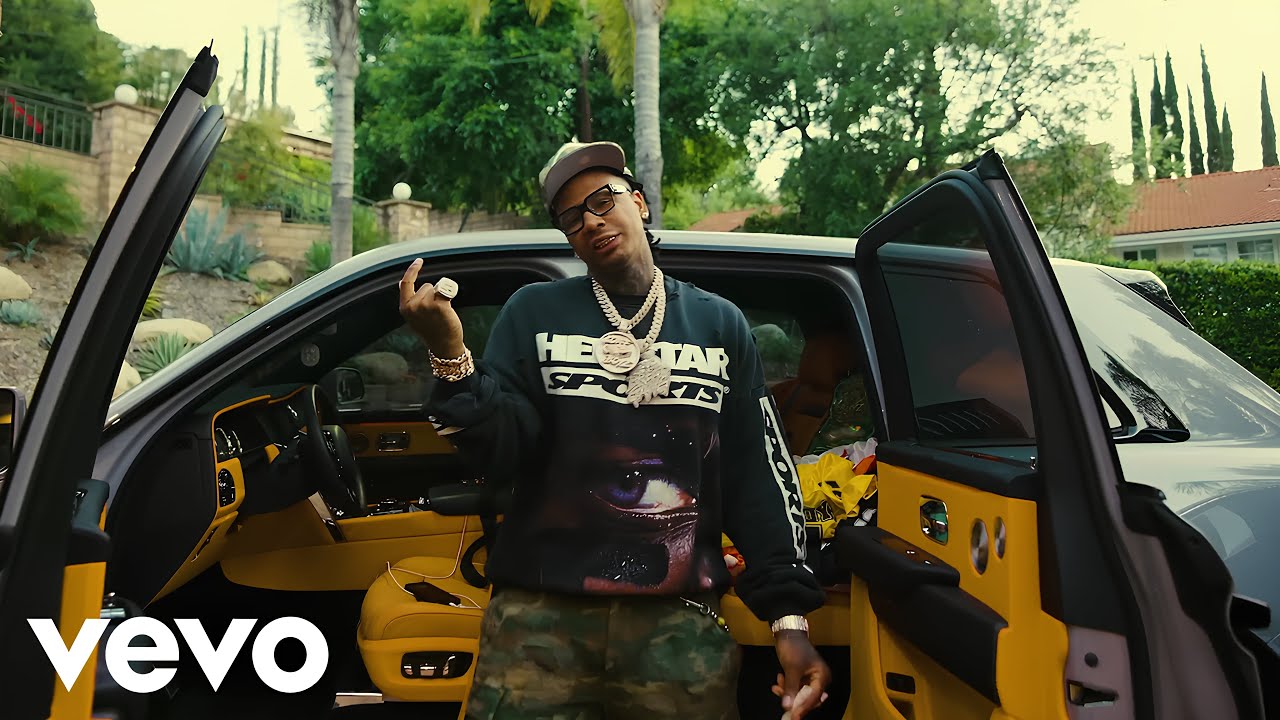 Moneybagg Yo ft. 42 Dugg & Est Gee - Diamonds & Violence [Music Video]