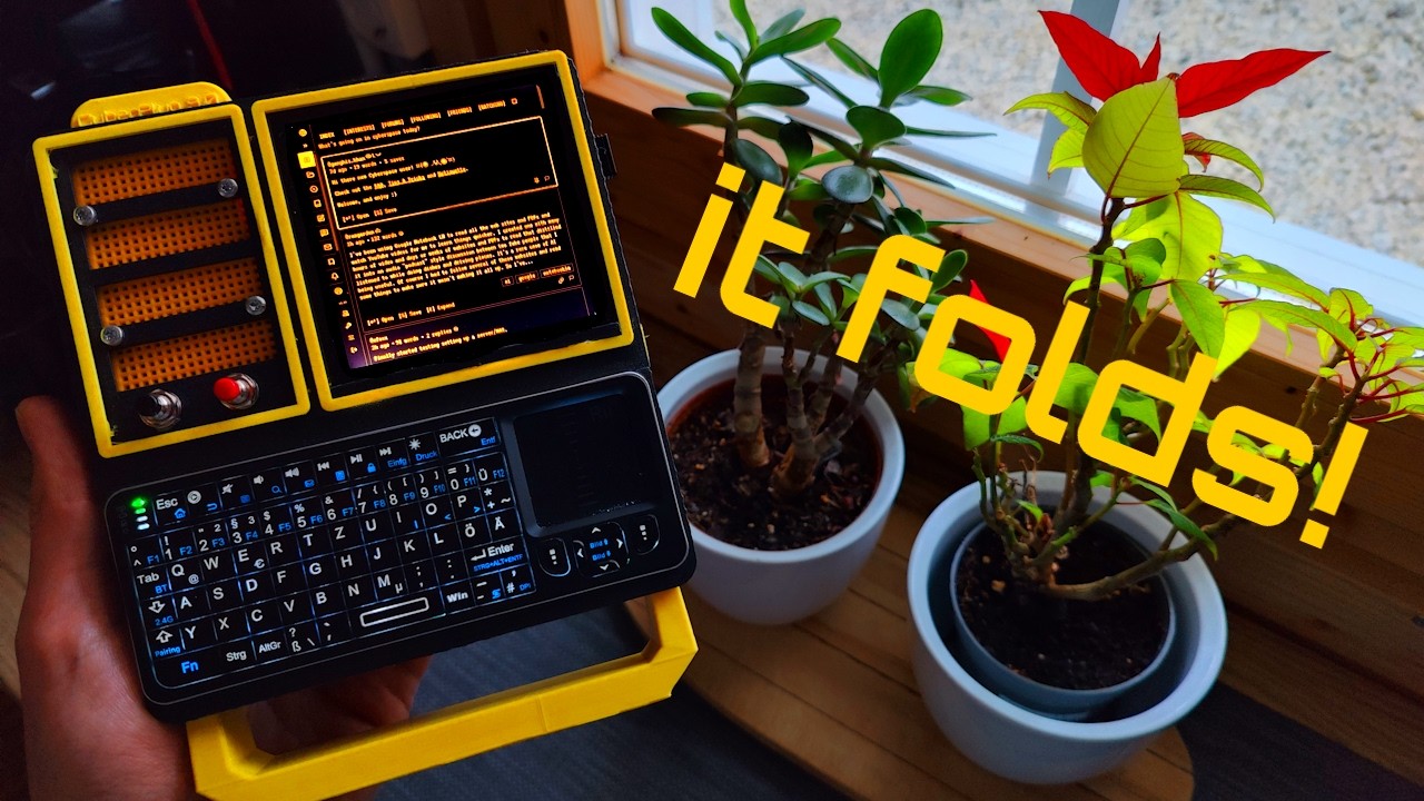 I Built a Foldable CyberDeck