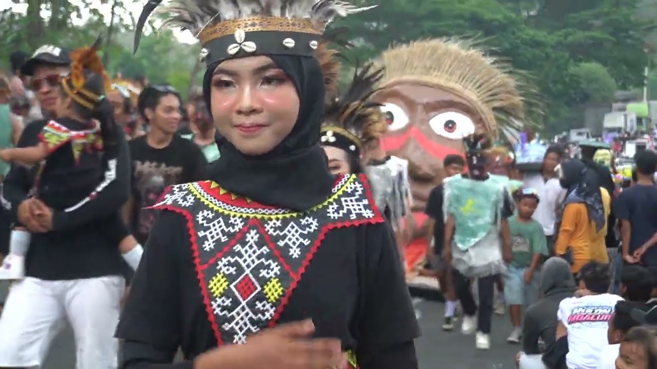 Membludak !!!! Karnaval Desa Banyuputih Terbesar di Tahun 2025