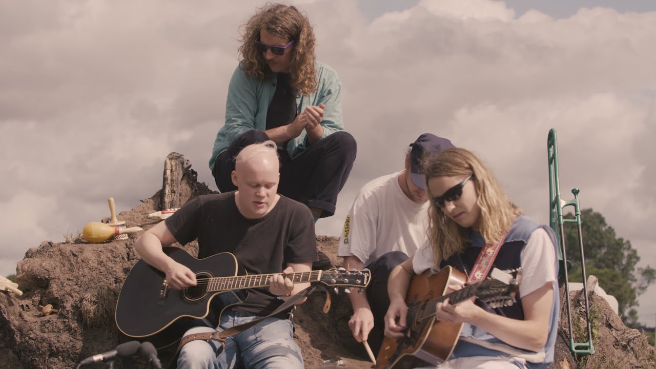 Bull - Red Rooves | Live Deer Shed Session