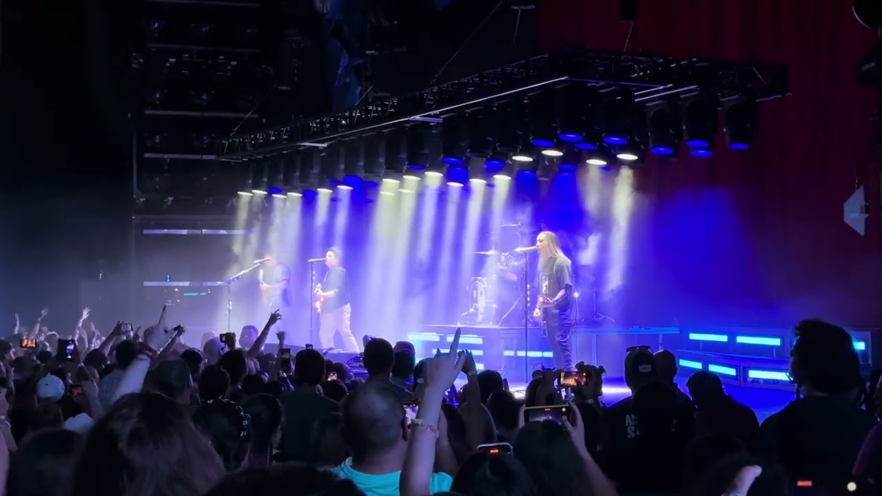 Fall Out Boy - Grand Theft Autumn/Where Is Your Boy [Live @ Houston] 06/27/2023
