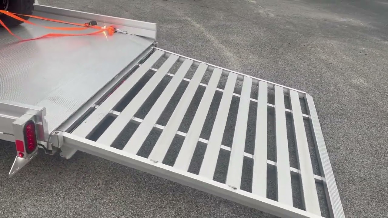 Aluma UTR 14 Walk Around