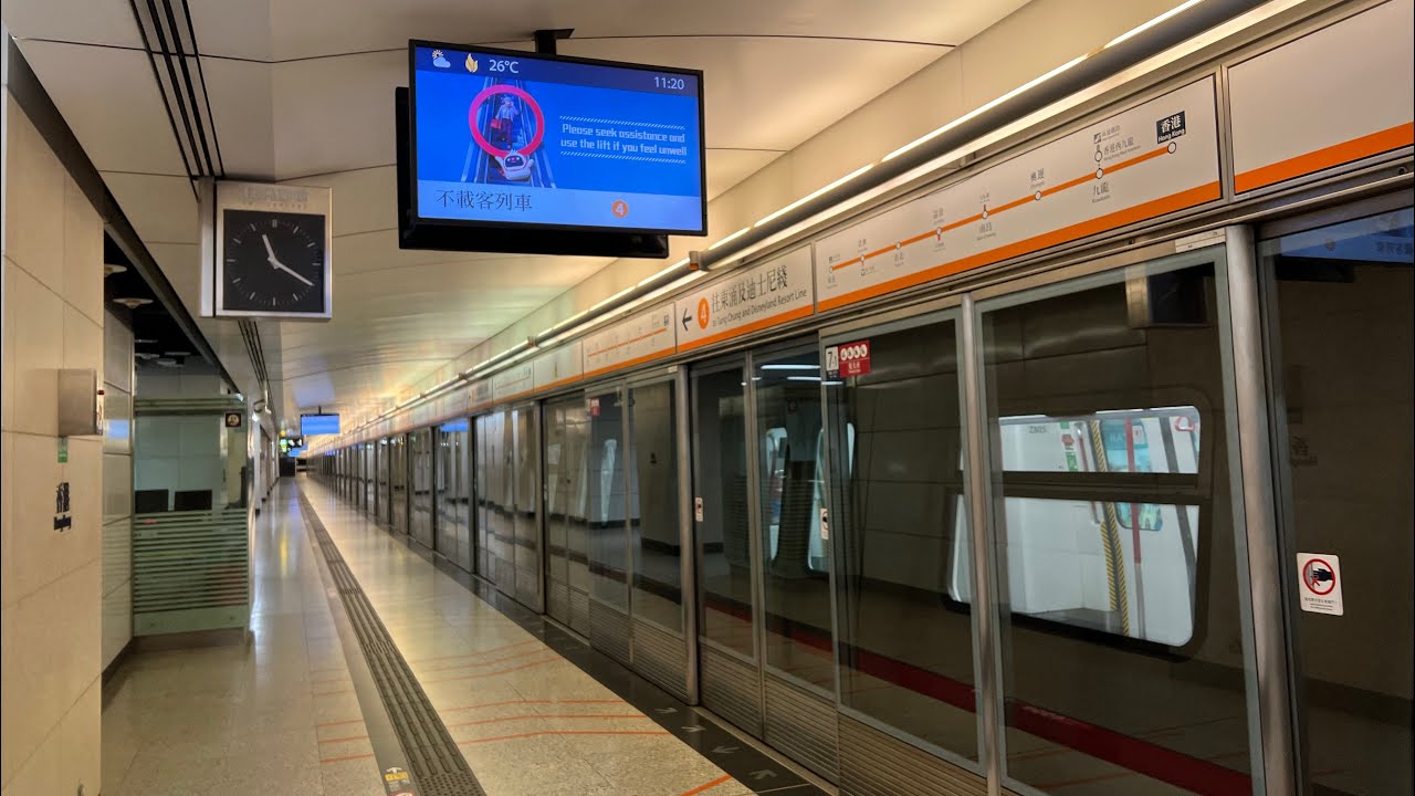 東涌綫 CAF-Train V605/V805 不載客駛入香港四台停泊