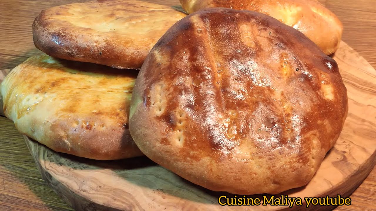 KHOBZ TABOUNA RECETTE TRADITIONNElle DE PAIN AU FOUR CUISINE MALIYA, گسرة أو خبز الطبونة التونسي