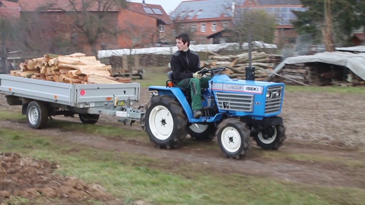 Iseki Tu 1600 f Holz fahren