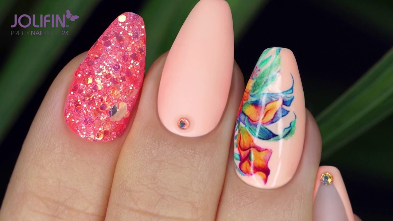 Nailart: Tropical Nails mit Jolifin Trend Tattoo XL Nr.1 und Jolifin LAVENI Farbgel - pastell-papaya