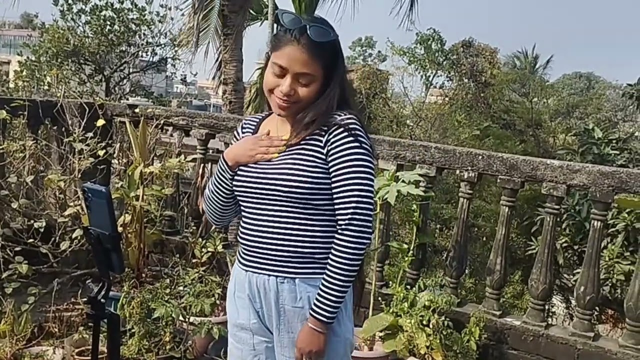 Meye onek din por korlo video 🤗 | Aaj mandir eo gelam🙏🏻🥰 