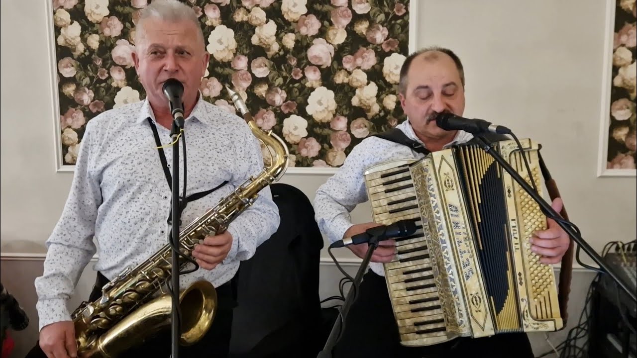 Ale grają,ale tańczą!fajnie się to ogląda!